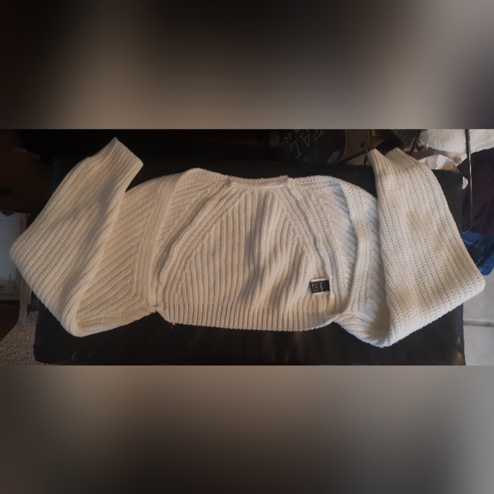 Shein Cream Shrug Sweater Size Small